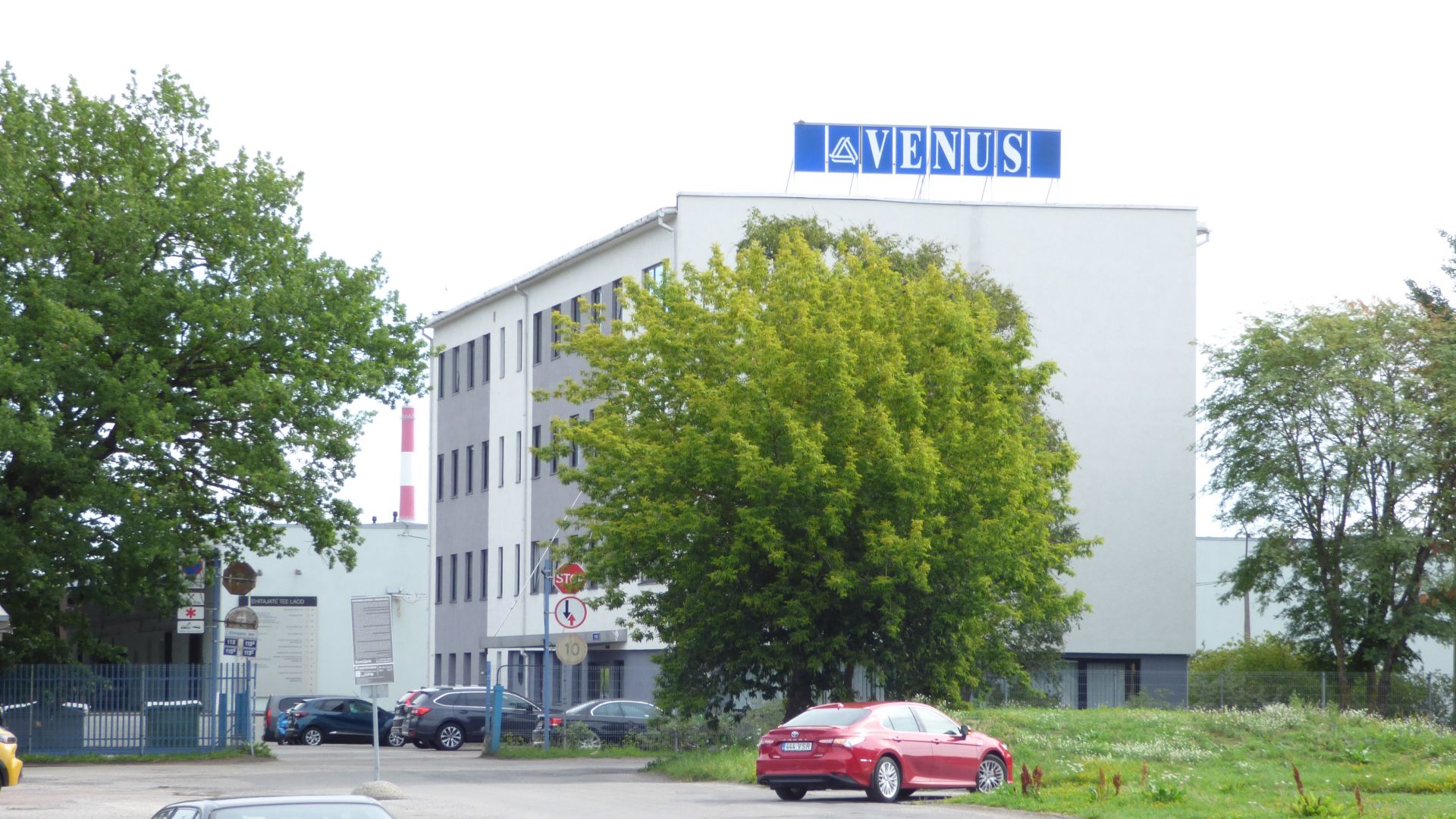 Ärihoone Ehitajate tee 110 - pilt 1