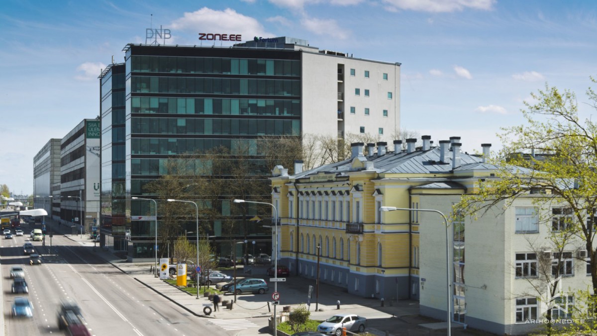 Ludvik Puusepa kaksiktorn - pilt 1
